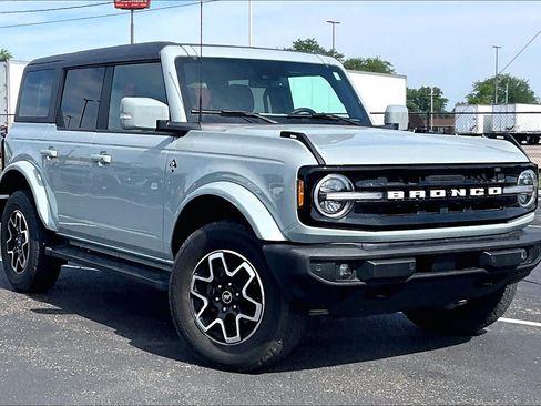 Used 2022 Ford Bronco Outer Banks AWD/4WD image 35