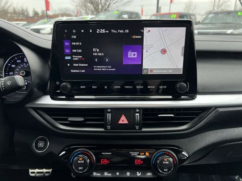 Used 2023 Kia Forte GT-Line w/ GT-Line Technology Package image 17