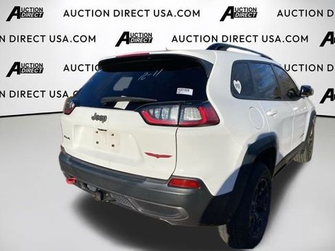 Used 2022 Jeep Cherokee Trailhawk w/ Technology Group B image 11