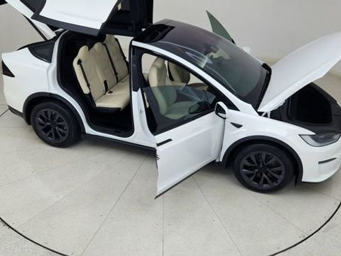 Used 2024 Tesla Model X AWD/4WD image 81