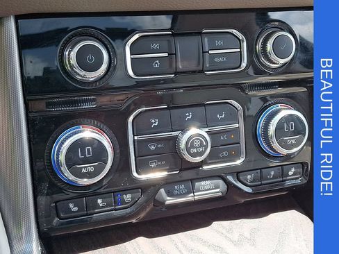 Certified 2023 GMC Yukon XL Denali AWD/4WD image 16