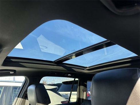 Used 2024 Cadillac XT6 Premium Luxury image 23