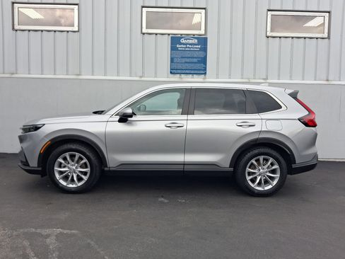 Used 2024 Honda CR-V EX image 1