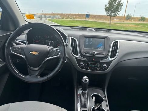Used 2018 Chevrolet Equinox LT AWD/4WD image 12