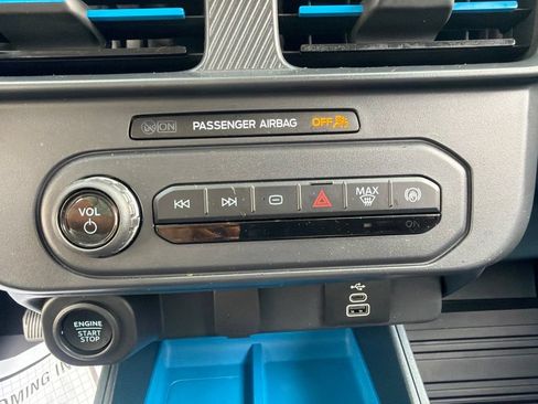 Used 2025 Ford Maverick XLT w/ 4K Tow Package AWD/4WD image 28
