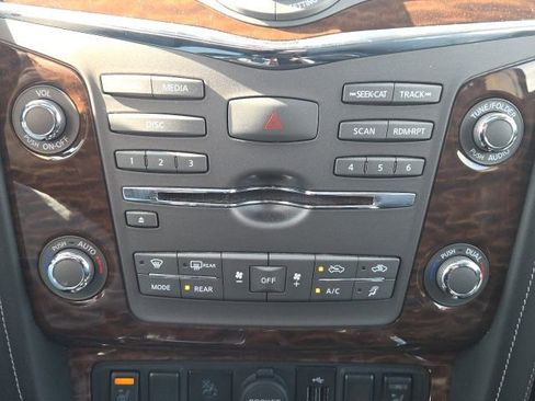 Used 2019 Nissan Armada SL w/ Premium Package image 40