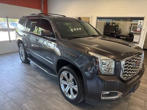 Used 2018 GMC Yukon Denali w/ Open Road Package AWD/4WD image 3