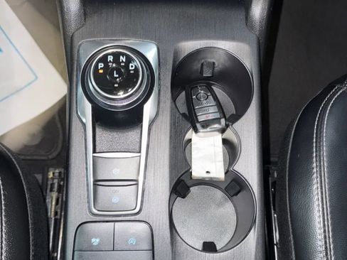 Used 2022 Ford Escape SEL image 20