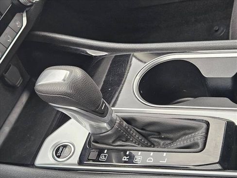 Used 2024 Nissan Altima 2.5 SV FWD image 12