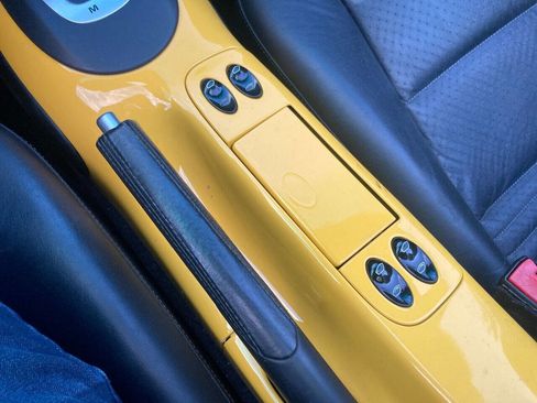 Used 2001 Porsche 911 Carrera image 50