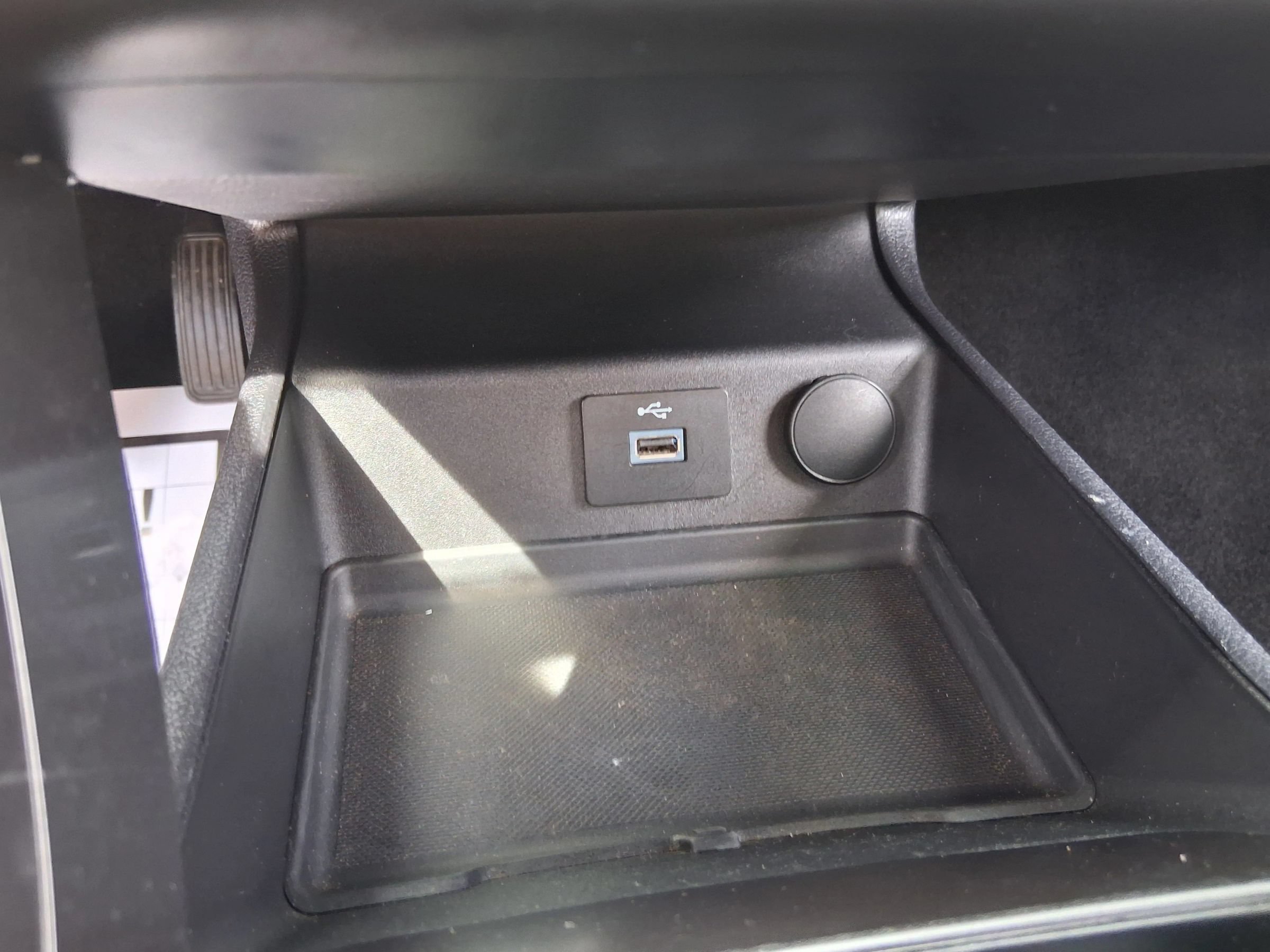Used 2018 Ford Fusion S FWD image 42