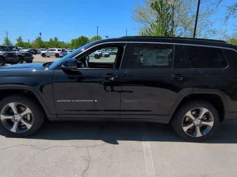 New 2026 Jeep Grand Cherokee L Limited AWD/4WD image 5