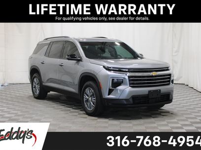 Used 2025 Chevrolet Traverse LT w/ Driver Confidence Package