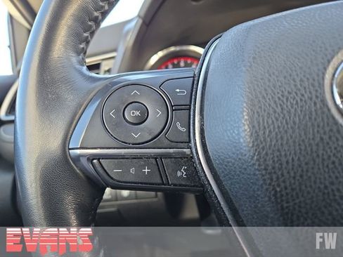 Used 2020 Toyota Camry XSE image 15