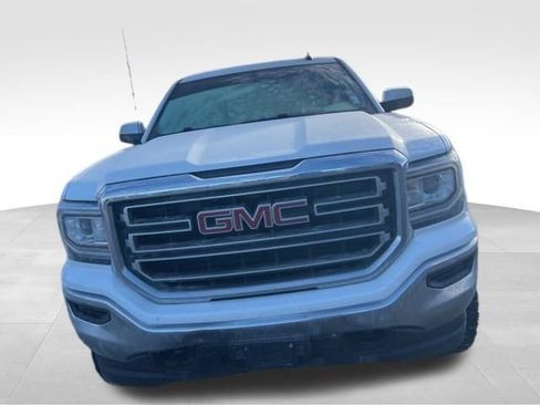 Used 2018 GMC Sierra 1500 SLE image 4