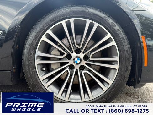 Used 2018 BMW 530i xDrive AWD/4WD image 27