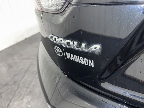 Used 2024 Toyota Corolla LE image 31