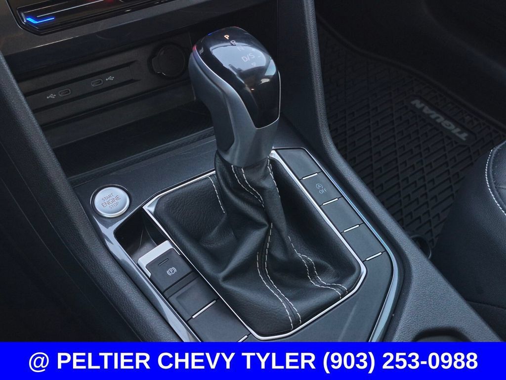 Used 2023 Volkswagen Tiguan SE w/ Panoramic Sunroof Package FWD image 23