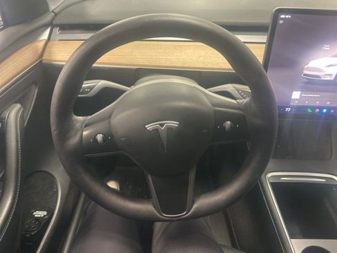 Used 2023 Tesla Model Y Long Range AWD/4WD image 12