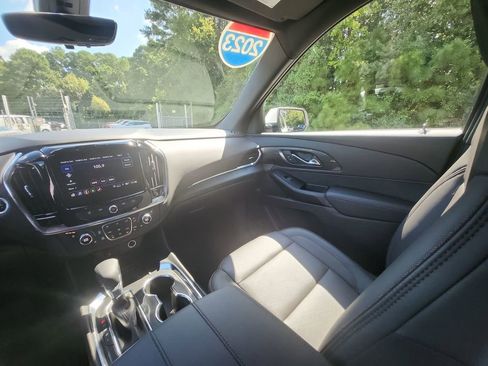 Certified 2023 Chevrolet Traverse High Country image 12