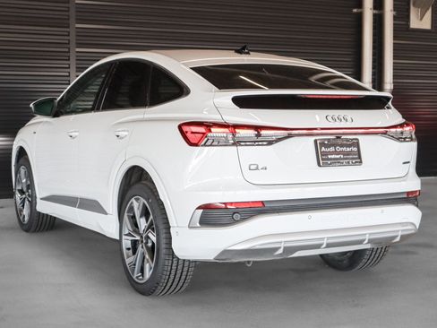 Used 2023 Audi Q4 e-tron Premium Plus w/ Premium Plus AWD/4WD image 2