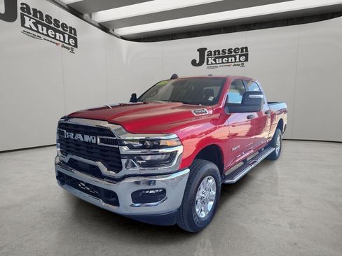 Used 2026 RAM 2500 Big Horn AWD/4WD image 5