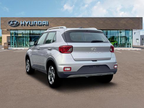 New 2026 Hyundai Venue SEL FWD image 5