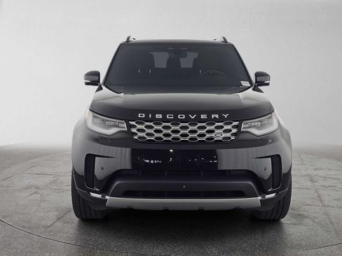 Used 2025 Land Rover Discovery S AWD/4WD image 8