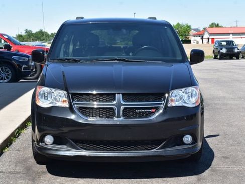 Used 2019 Dodge Grand Caravan SXT FWD image 11