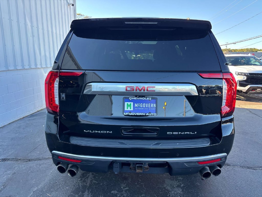Used 2021 GMC Yukon Denali AWD/4WD image 3