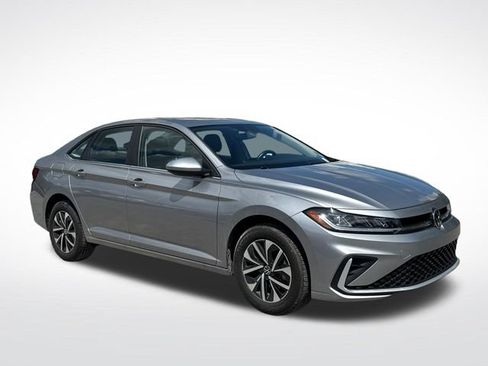 Used 2025 Volkswagen Jetta S FWD image 9