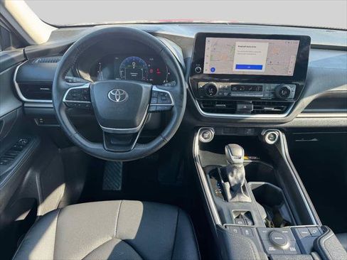 Certified 2026 Toyota Grand Highlander AWD image 15