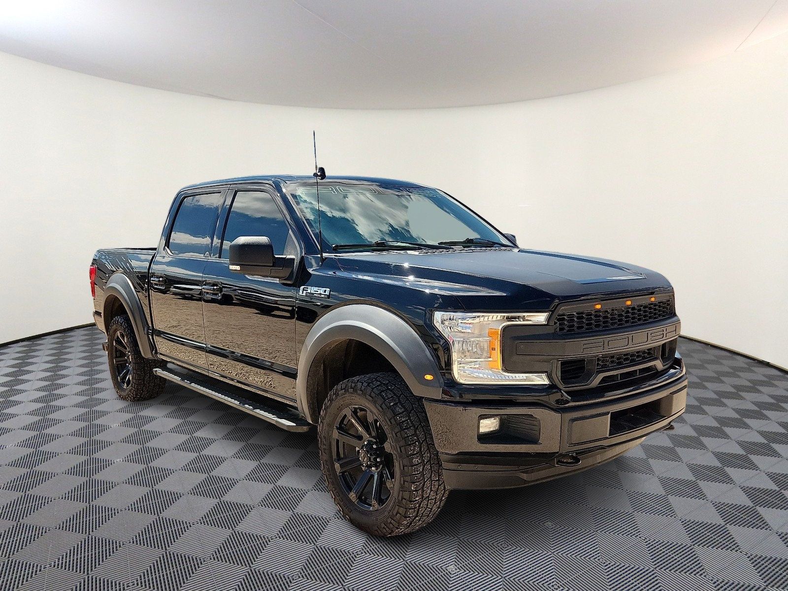 Used 2018 Ford F150 XLT w/ Equipment Group 302A Luxury AWD/4WD image 6