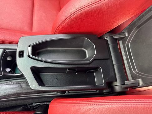 Used 2011 BMW 135i Convertible RWD image 31