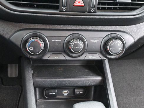 Used 2023 Kia Forte LXS w/ LXS Technology Package image 21