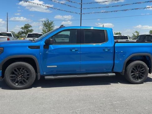 Used 2023 GMC Sierra 1500 Elevation w/ LPO, Elevation Black Package AWD/4WD image 3