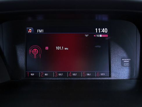 Used 2017 Honda Accord Sport image 25