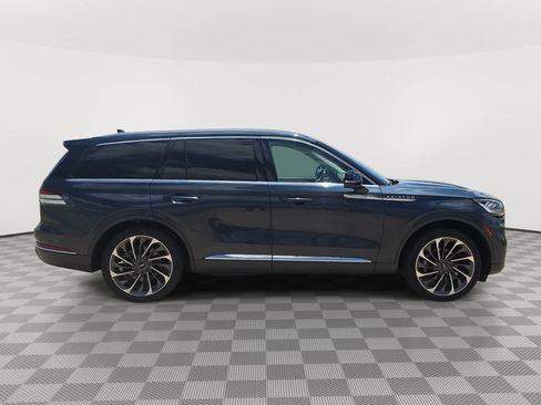 Used 2022 Lincoln Aviator Reserve w/ Equipment Group 201A AWD/4WD image 8
