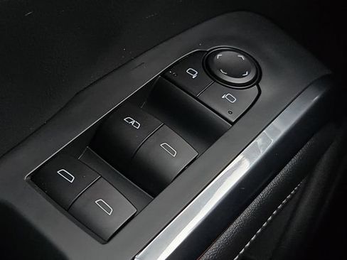 Used 2026 Chevrolet Traverse LT w/ Driver Confidence Package AWD/4WD image 27