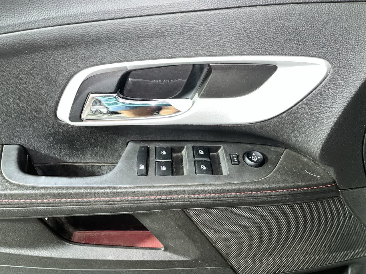 Used 2011 Chevrolet Equinox LT AWD/4WD image 13