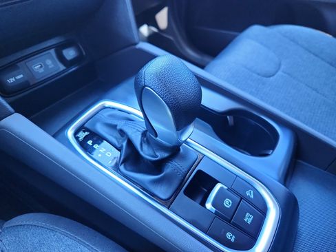 Used 2019 Hyundai Santa Fe SE image 23