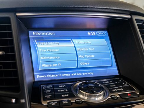 Used 2015 INFINITI QX70 2WD w/ Premium Package image 32