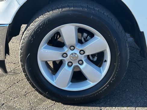 Used 2024 RAM 1500 Classic SLT image 8