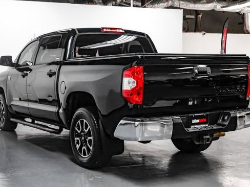 Used 2017 Toyota Tundra SR5 w/ TRD Off Road Package AWD/4WD image 14