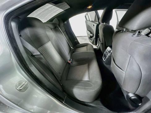 Used 2023 Dodge Charger SXT RWD image 11