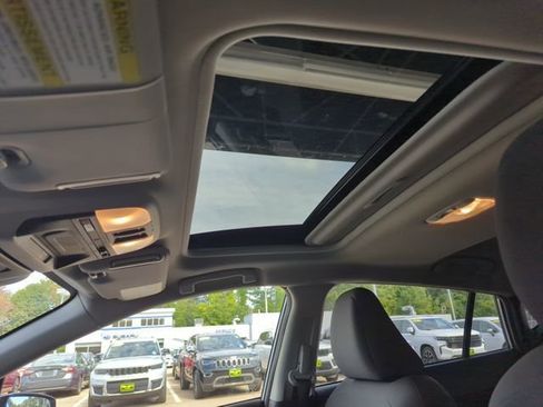 Certified 2025 Subaru Crosstrek 2.0i Premium image 23