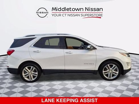 Used 2018 Chevrolet Equinox Premier AWD/4WD image 2