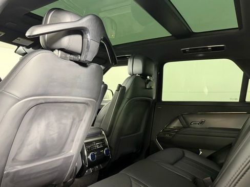 Certified 2025 Land Rover Range Rover Sport Dynamic SE AWD/4WD image 26