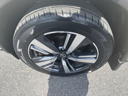 Used 2023 Nissan Rogue SL AWD/4WD image 10