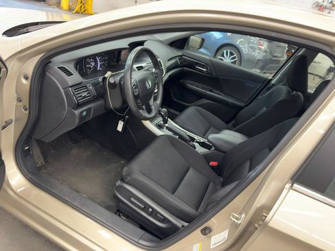 Used 2014 Honda Accord Sport image 8